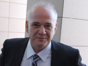 Mete Kalkavan’ı Yerden Yere Vurdu