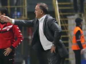 Advocaat’tan Van Persie Açıklaması