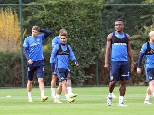 Fenerbahçe Derbi Hazırlıklarına Eksik Başladı