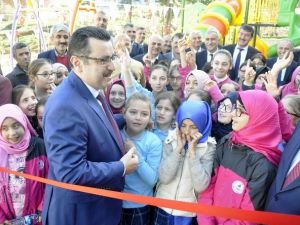 Ortahisar ’Her Mahalleye Bir Park’ Sloganıyla Güzelleşiyor