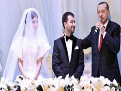 Başbakan Erdoğan Bakan Hayati Yazıcı'nın Oğlunun Düğününe Katıldı