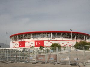 Antalya’da Milli Maç Alarmı