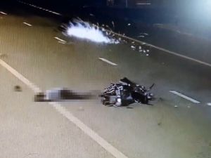 Motosiklet Motosiklete Çarptı: 1 Ölü, 1 Yaralı !