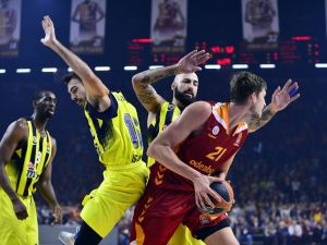 Bugün Günlerden Derbi
