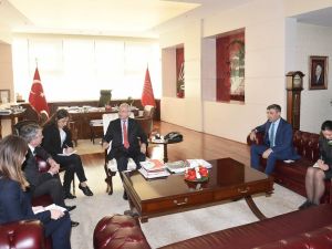 Kılıçdaroğlu Kanada Büyükelçisi İle Görüştü