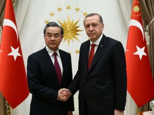 Çin Halk Cumhuriyeti Dışişleri Bakanını Kabul Etti