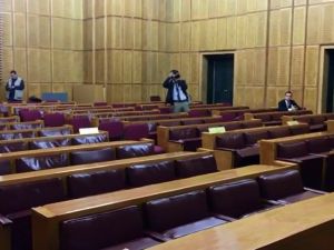 Hdp Grup Toplantısında Sırlar Boş Kaldı