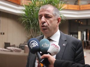 Ümit Özdağ Mhp’den İhraç Edildi