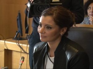 Komisyon Gazeteci Hande Fırat’ı Dinliyor