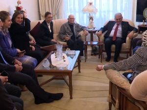 Başbakan Yıldırım Vatandaşların Evine Konuk Oldu