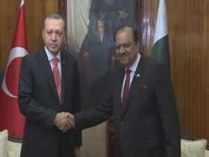 Pakistanlı Mevkidaşı İle Görüştü
