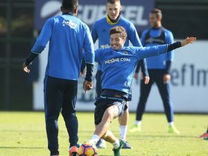 Fenerbahçe, Derbi Hazırlıklarını Sürdürdü