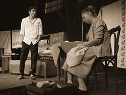 Kış Gelmeden Tiyatro Oyunu