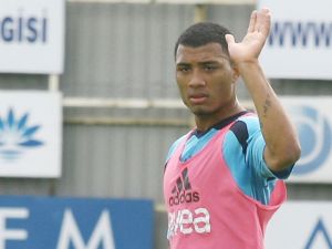 Colin Kazım’dan O İddialara Yalanlama