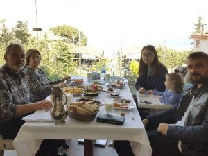 Kaleci Onur’un Aile Saadeti