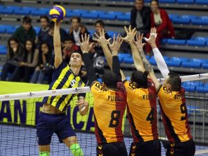 Filede Derbinin Galibi Fenerbahçe