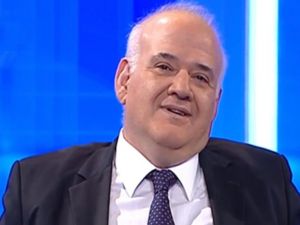 Rasim Ozan Kütahyalı’ya “17 Yıl” Göndermesi