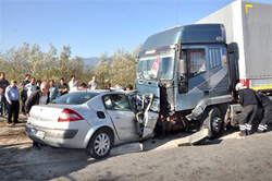 Bolu'da Zincirleme Trafik Kazası: 2 Ölü, 3 Yaralı