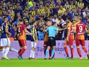 Serdar Aziz’in Burnunda Kırık Tespit Edildi