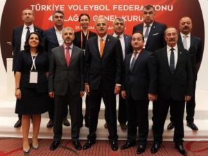 Voleybol Federasyonu Başkanını Seçti