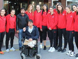 A Millilerden Anlamlı Ziyaret