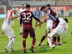 İlk Kez Kazandılar: Hem De Avni Aker’e Veda Maçında