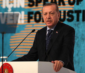 Erdoğan: Çok ileri giderseniz sınır kapısı açılır