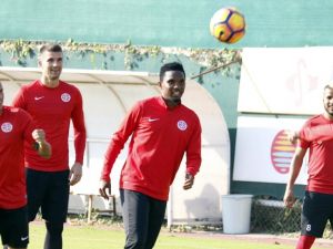 Eto’o Takımla Çalıştı