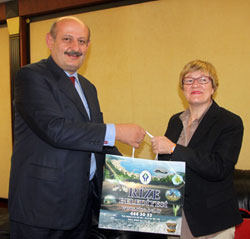 Bayan Büyükelçiden Bakırcı'ya Ziyaret