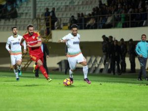 İlk Yarı Golsüz Bitti