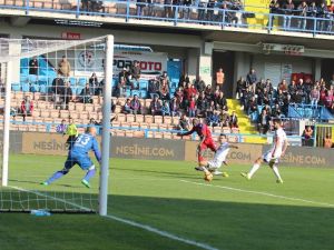 Karabükspor Evinde Kazandı