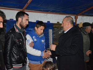 Çavuşoğlu’ndan Şehit Ailesine Ziyaret
