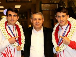 Dünya Şampiyonuna Özel Karşılama