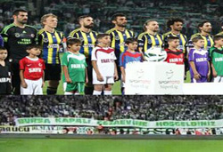 Bursa Atatürk Stadı'nda olay pankart