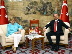 Cumhurbaşkanı Erdoğan Merkel’le Görüştü