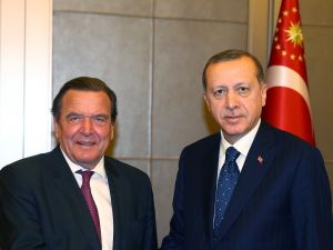 Erdoğan Eski Almanya Başbakanı Schröder’i Kabul Etti