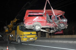 Trabzon'da trafik kazası 1 Ölü, 29 yaralı
