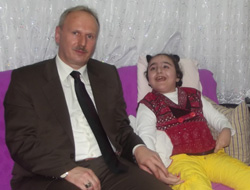 Topaloğlu Engellileri Unutmadı