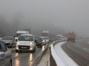 Bolu Dağı’nda Sis Ve Kar Etkili Oluyor