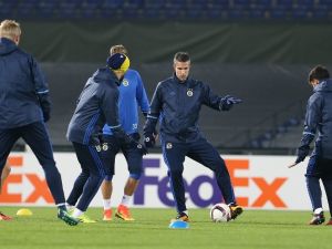 Fenerbahçe, Feyenoord Sınavına Hazır