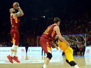 Rakip Yunan Devi Panathinaikos