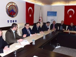 Sarp Sınır Kapısındaki Çalışmalar Nakliyecilerin Geçişlerini Zorlaştırıyor