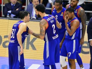 Anadolu Efes Barcelona’yı Ağırlıyor