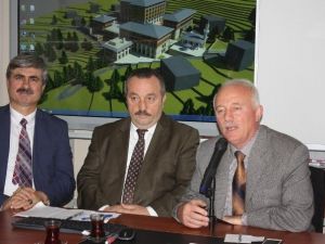 İstanbul-Trabzon Federasyonu ile Anader’den Öğrencilere Giyecek Desteği