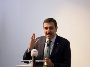 "’Ekonomik Kalkınma Ancak Siyasi İstikrarın Olduğu Ortamlarda Gerçekleşir"
