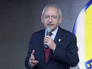 Kılıçdaroğlu İzmir’de Gençlerle Bir Araya Geldi