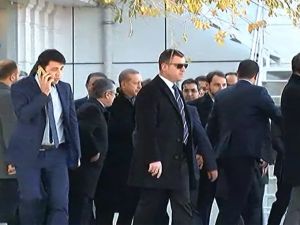 Cumhurbaşkanı Ve Başbakan Yaralıları Ziyaret Etti
