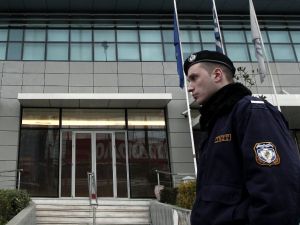 Yunanistan’da Bakanlığa Bomba Bırakıldı
