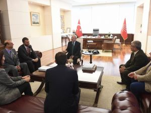 Kılıçdaroğlu Gaziler Ve Şehit Aileleri Vakfı Başkanını Kabul Etti