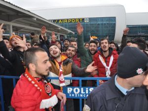 Aslan’a Coşkulu Karşılama
